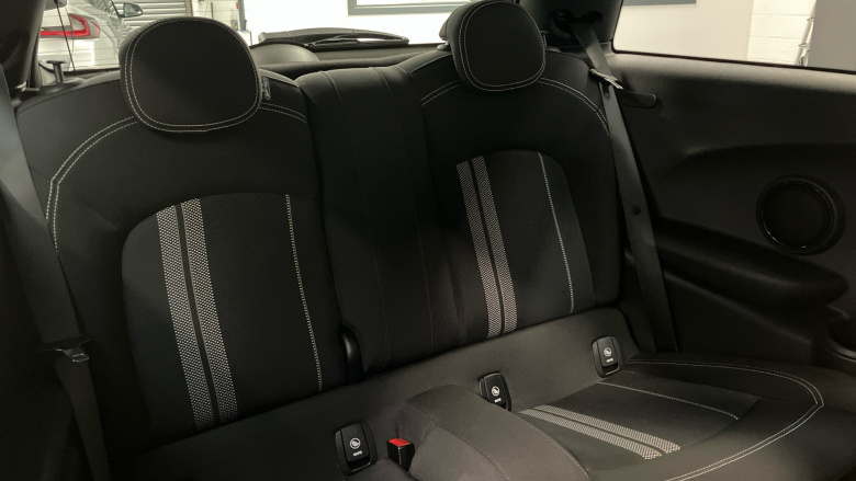 MINI Hatchback 2.0 Cooper S Sport II 3dr Auto Petrol Hatchback